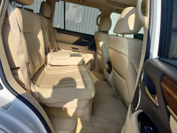 2020 LEXUS LX