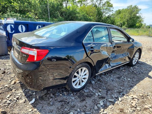 2012 TOYOTA CAMRY