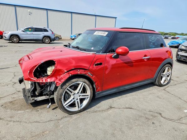 2018 MINI COOPER