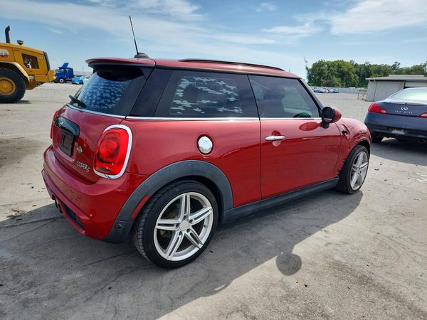 2018 MINI COOPER