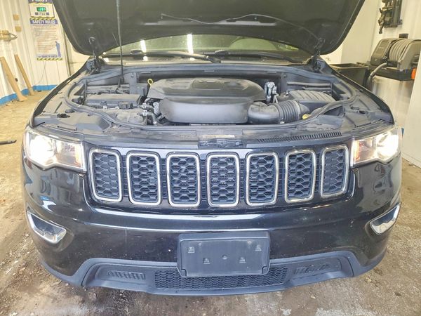 2018 JEEP GRAND CHEROKEE LAREDO 4X4
