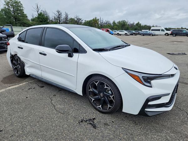 2025 TOYOTA COROLLA SE