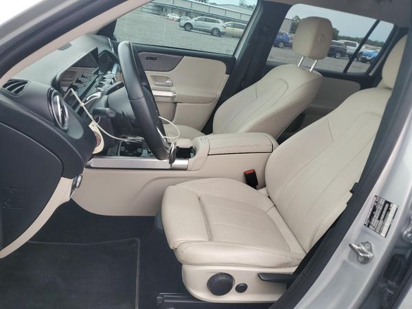 2022 MERCEDES-BENZ GLB GLB250