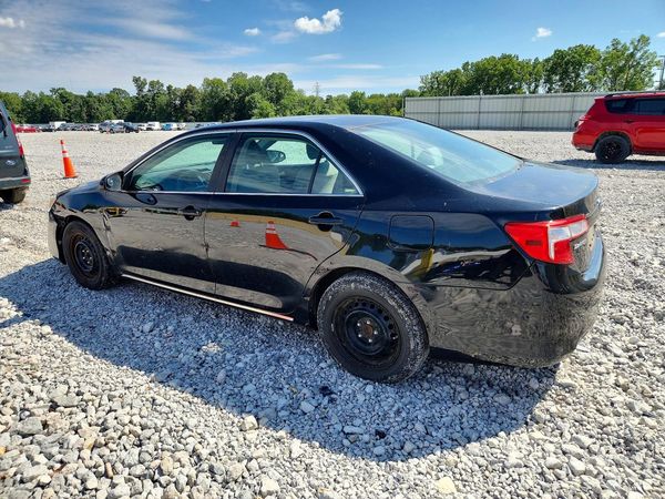 2013 TOYOTA CAMRY