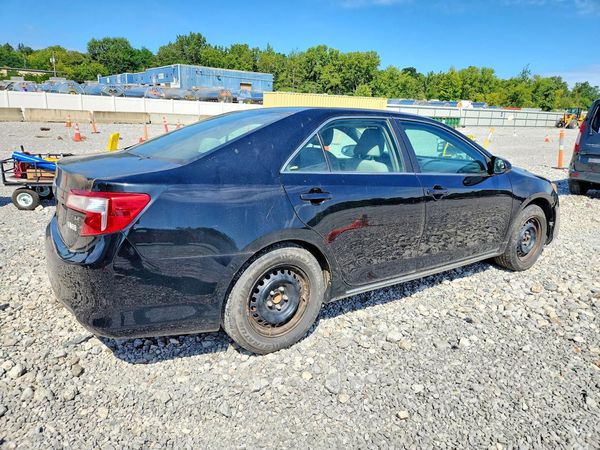 2013 TOYOTA CAMRY