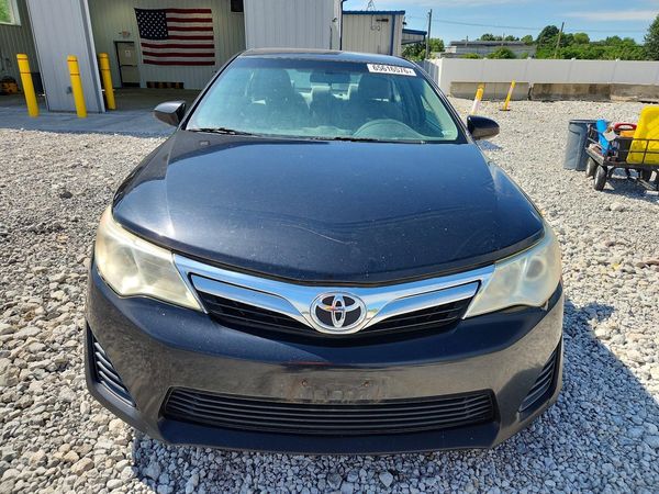 2013 TOYOTA CAMRY