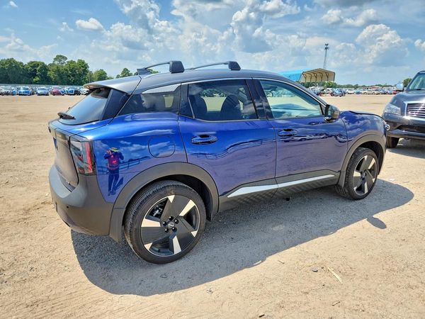 2025 NISSAN KICKS