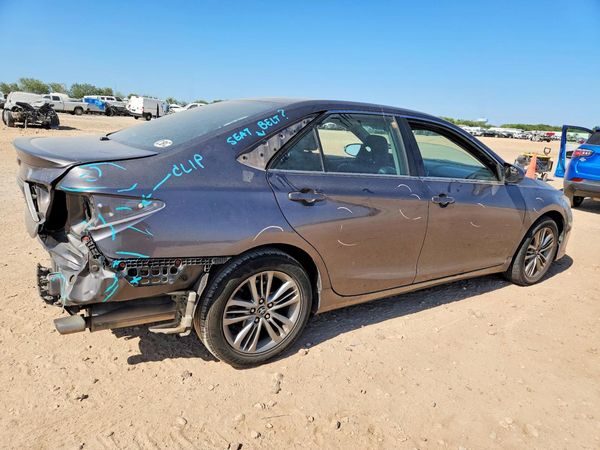2015 TOYOTA CAMRY