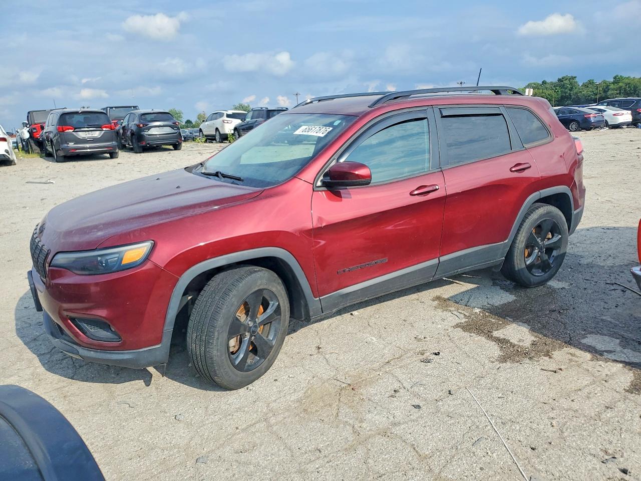 2019 JEEP CHEROKEE Latitude Plus — Front 3/4