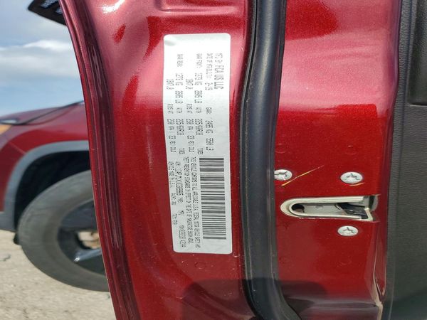 2019 JEEP CHEROKEE Latitude Plus — VINS