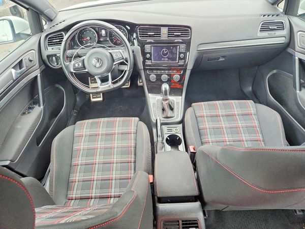 2018 VOLKSWAGEN GTI