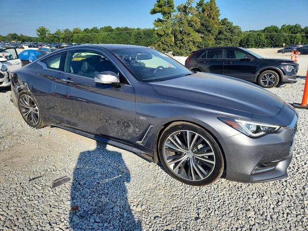 2017 INFINITI Q60