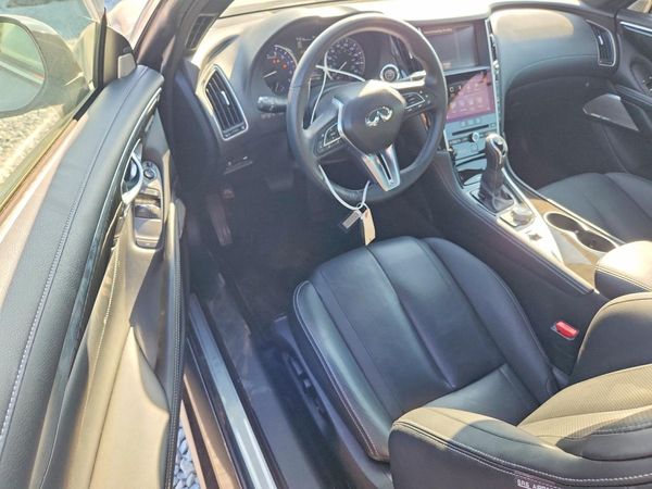 2017 INFINITI Q60