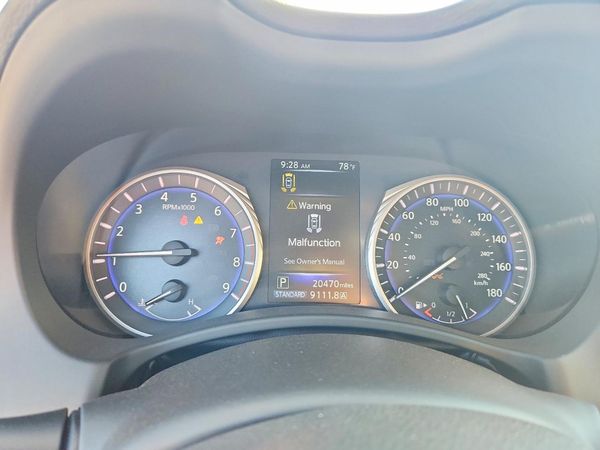 2017 INFINITI Q60