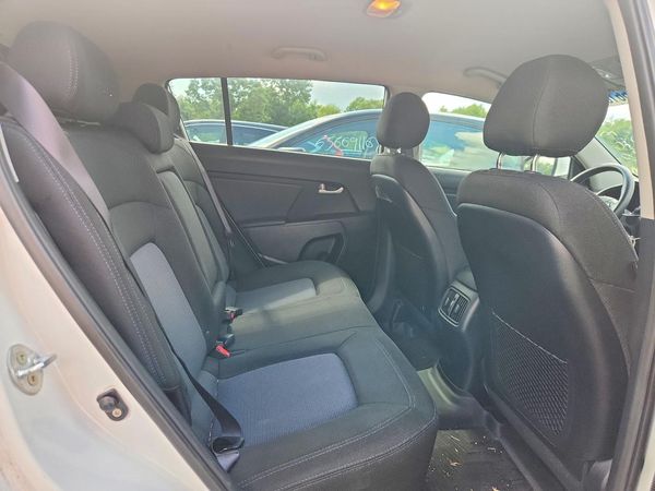 2016 KIA SPORTAGE LX w/Popular Pkg