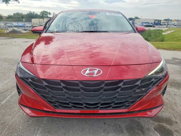 2022 HYUNDAI ELANTRA