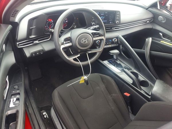 2022 HYUNDAI ELANTRA