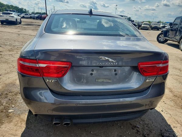 2017 JAGUAR XE