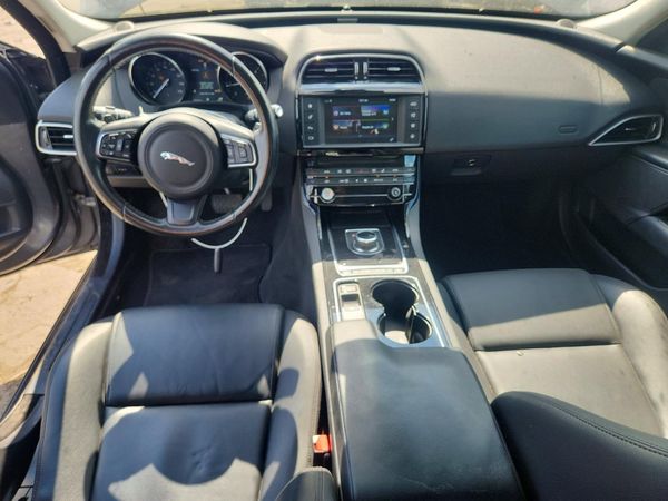 2017 JAGUAR XE
