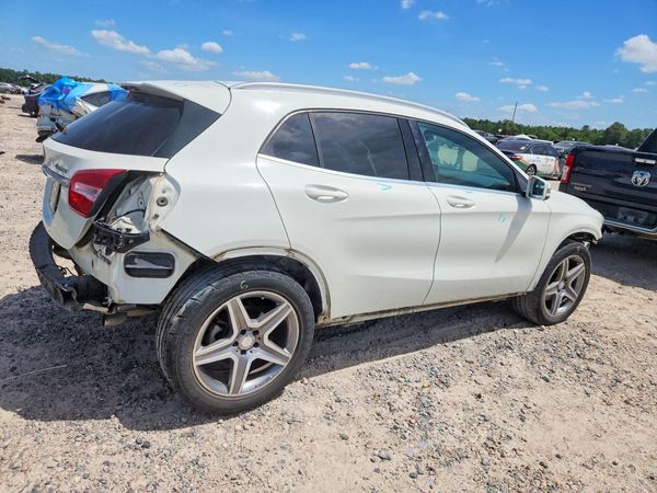 2016 MERCEDES-BENZ GLA GLA250-4M