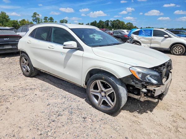 2016 MERCEDES-BENZ GLA GLA250-4M