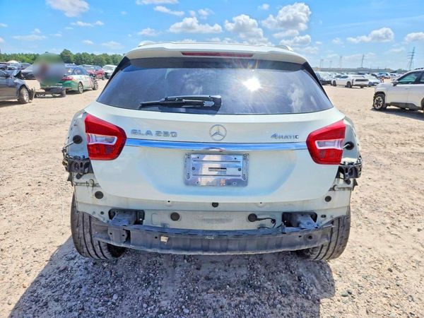 2016 MERCEDES-BENZ GLA GLA250-4M
