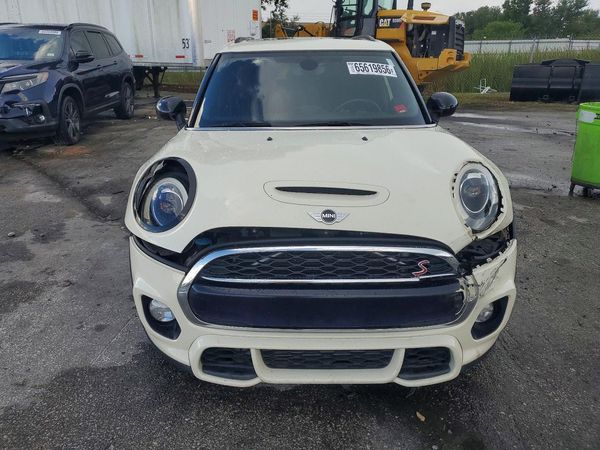 2017 MINI COOPER