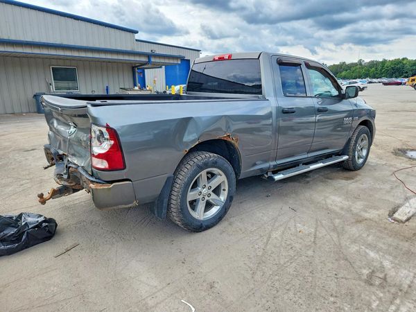 2013 RAM 1500 ST QUAD CAB 4X4