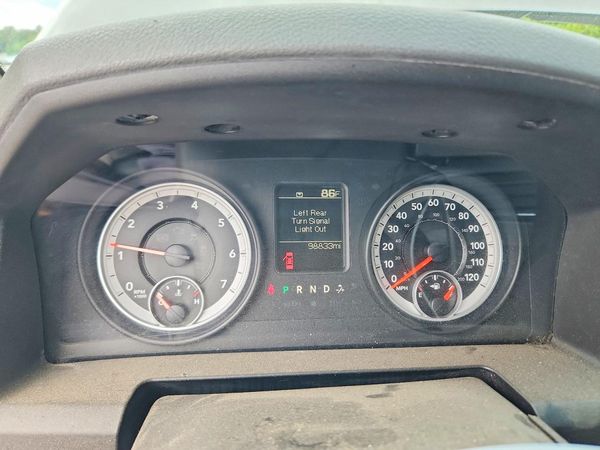 2013 RAM 1500 ST QUAD CAB 4X4