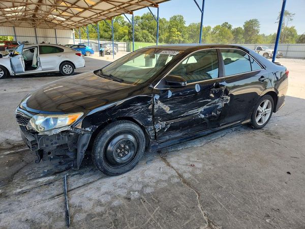 2013 TOYOTA CAMRY