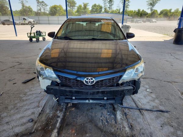 2013 TOYOTA CAMRY