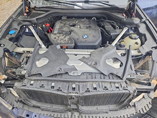 2022 BMW X3 xDrive30i — Engine bay