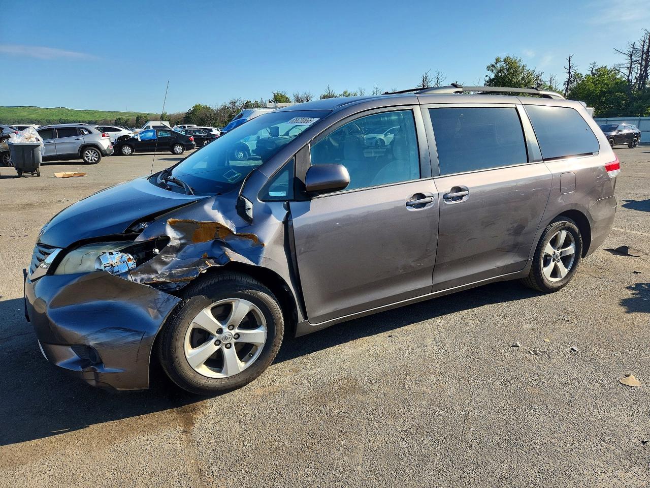 2013 TOYOTA SIENNA