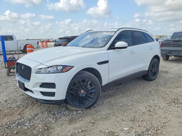 2019 JAGUAR F-PACE Prestige — Front 3/4