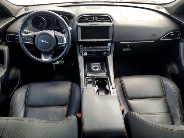 2019 JAGUAR F-PACE Prestige — CKPT