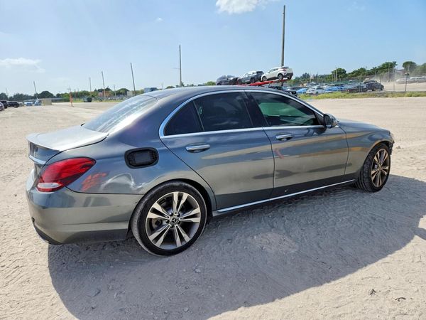 2018 MERCEDES-BENZ C