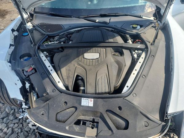 2020 PORSCHE PANAMERA