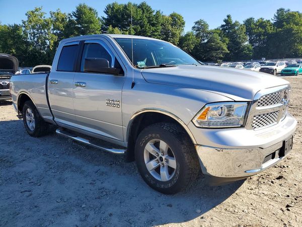2013 RAM 1500 SLT QUAD CAB 4X4