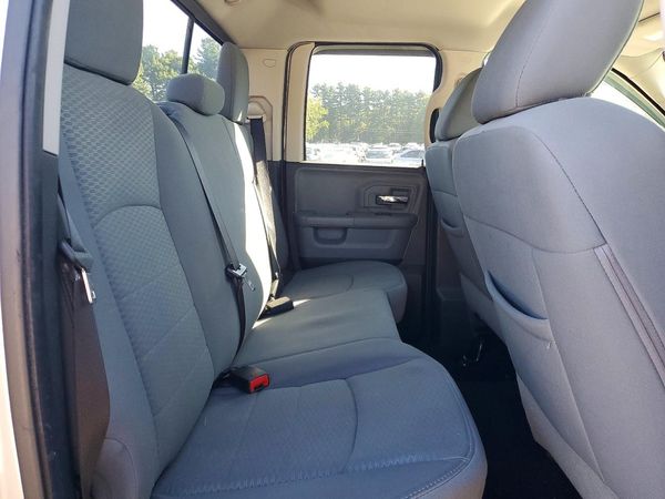 2013 RAM 1500 SLT QUAD CAB 4X4