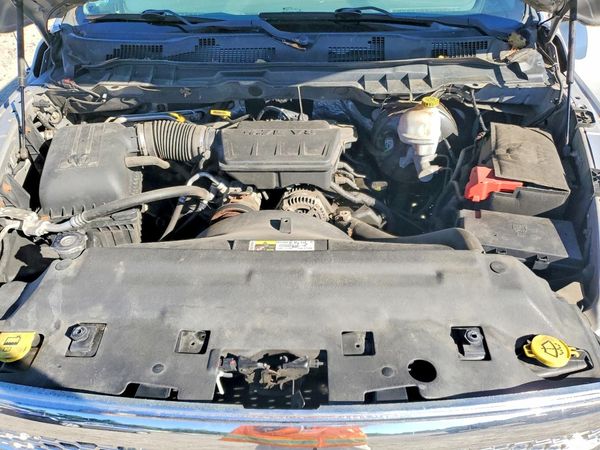 2013 RAM 1500 SLT QUAD CAB 4X4