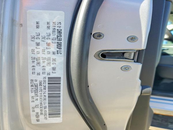 2013 RAM 1500 SLT QUAD CAB 4X4