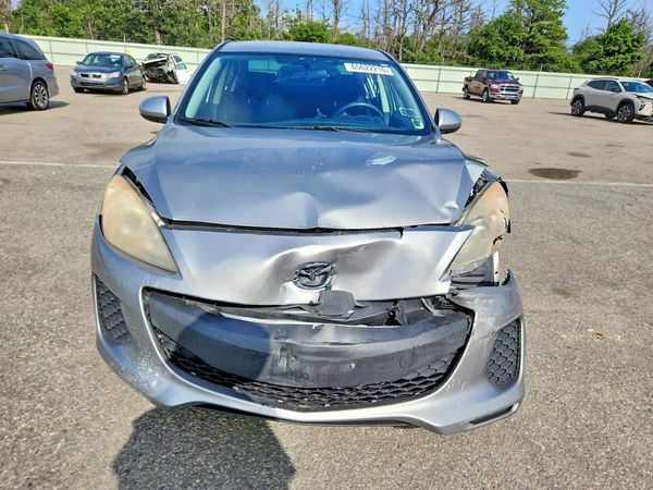 2013 MAZDA 3 SV/Base