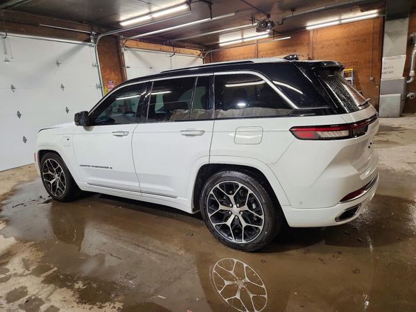 2022 JEEP CHEROKEE Summit 4XE — DSRA