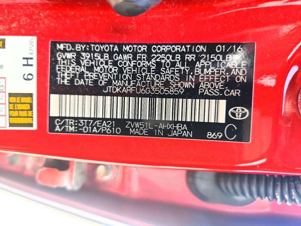 2016 TOYOTA PRIUS