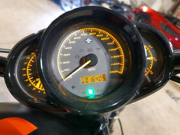 2012 HARLEY-DAVIDSON VRSCDX