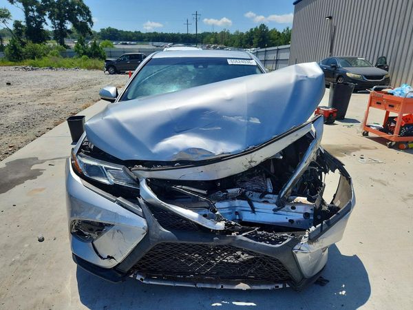 2020 TOYOTA CAMRY