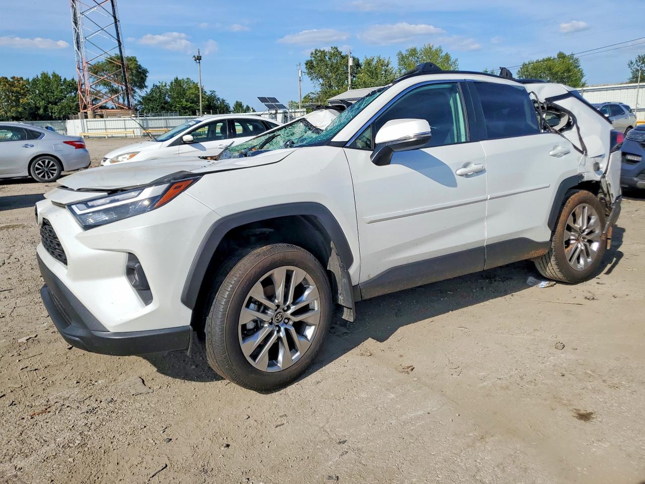 2024 TOYOTA RAV4 XLE Premium — Front 3/4