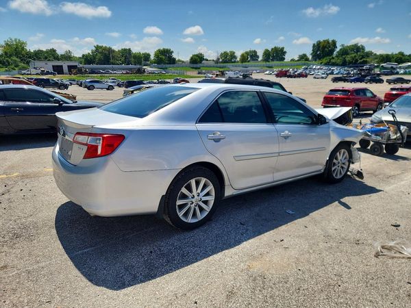 2013 TOYOTA CAMRY