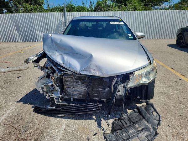 2013 TOYOTA CAMRY
