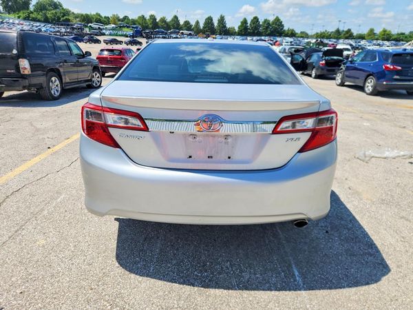 2013 TOYOTA CAMRY
